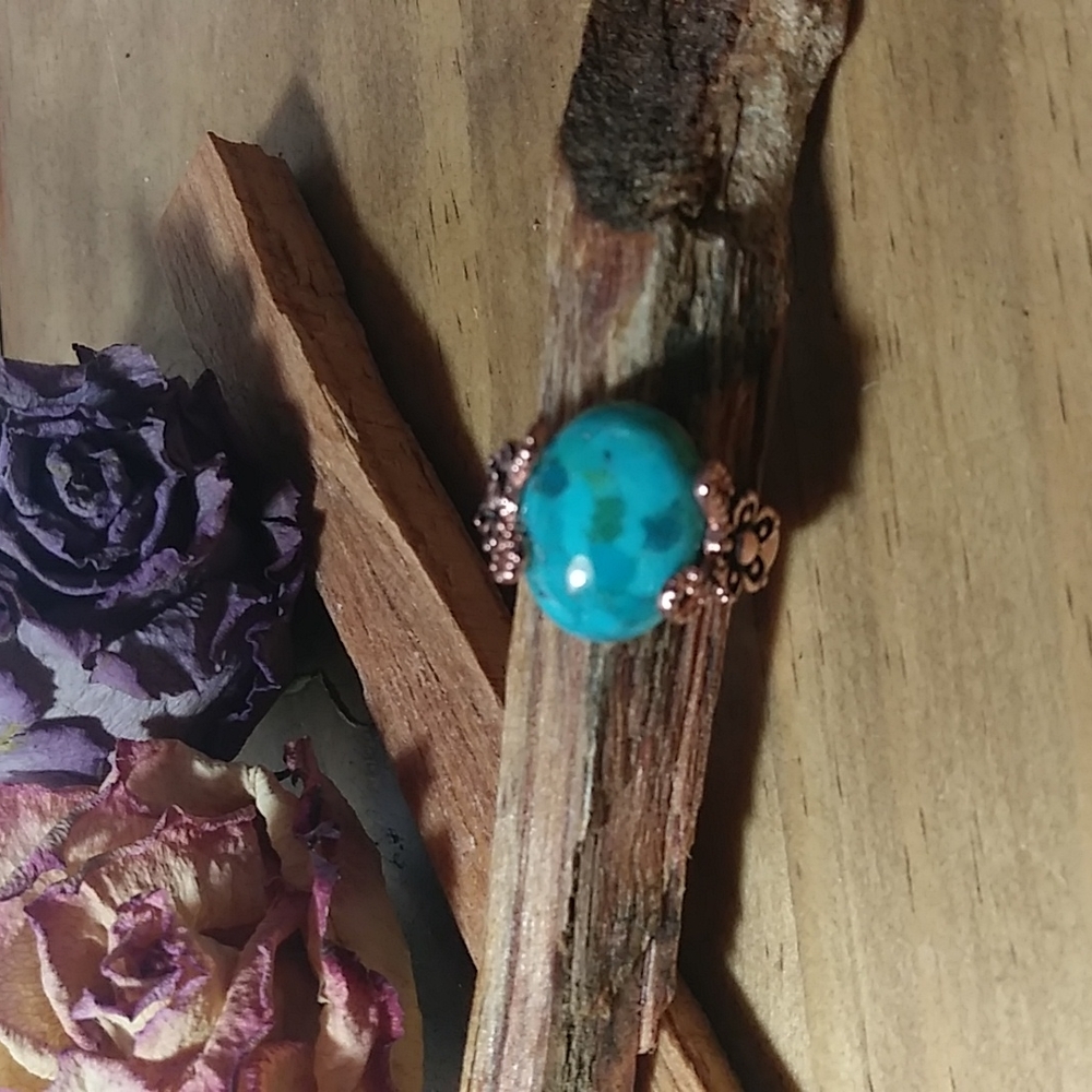 BBJ Turquoise faux rose gold toned faux flower Motif size 5 ring